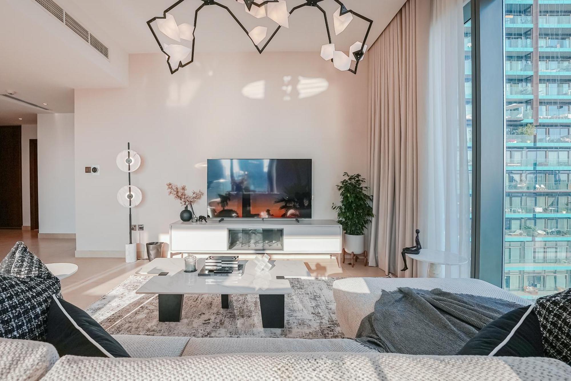 Appartamento Luxe Living: Spacious Waterfront 2br In Marina Gate